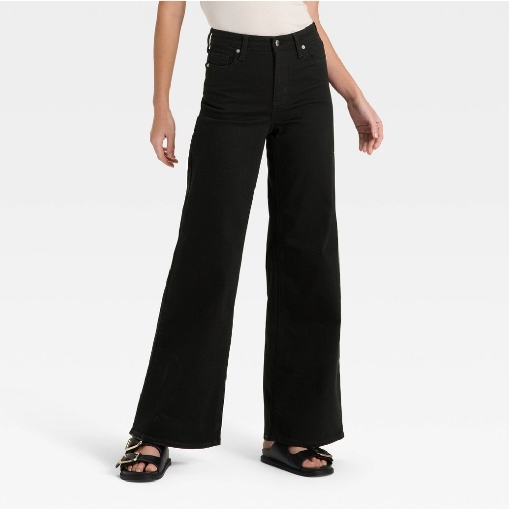Universal Thread High-Rise Wide Leg Jeans in Black